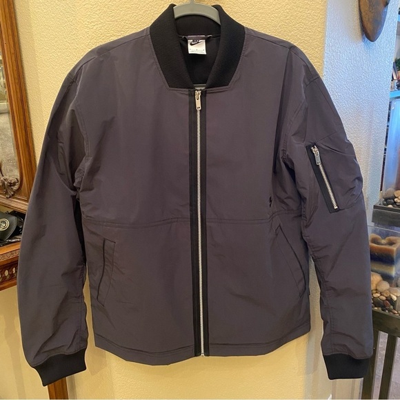 NWT~NIKE Men Navy Sportswear Style Essentials Lined Bomber Jacket Size Medium - Picture 1 of 10